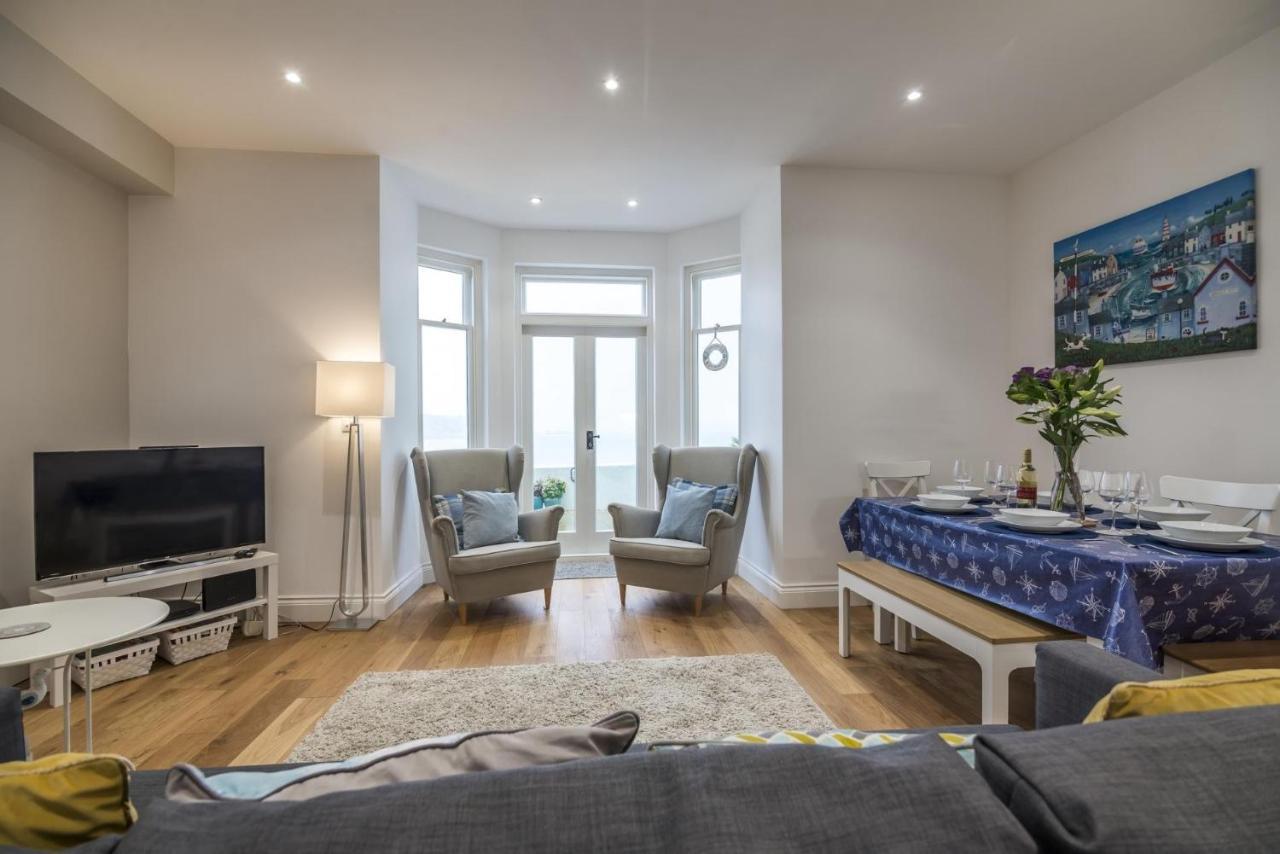 Sea Legs - 2 Bedroom Apartment - Tenby Exteriér fotografie