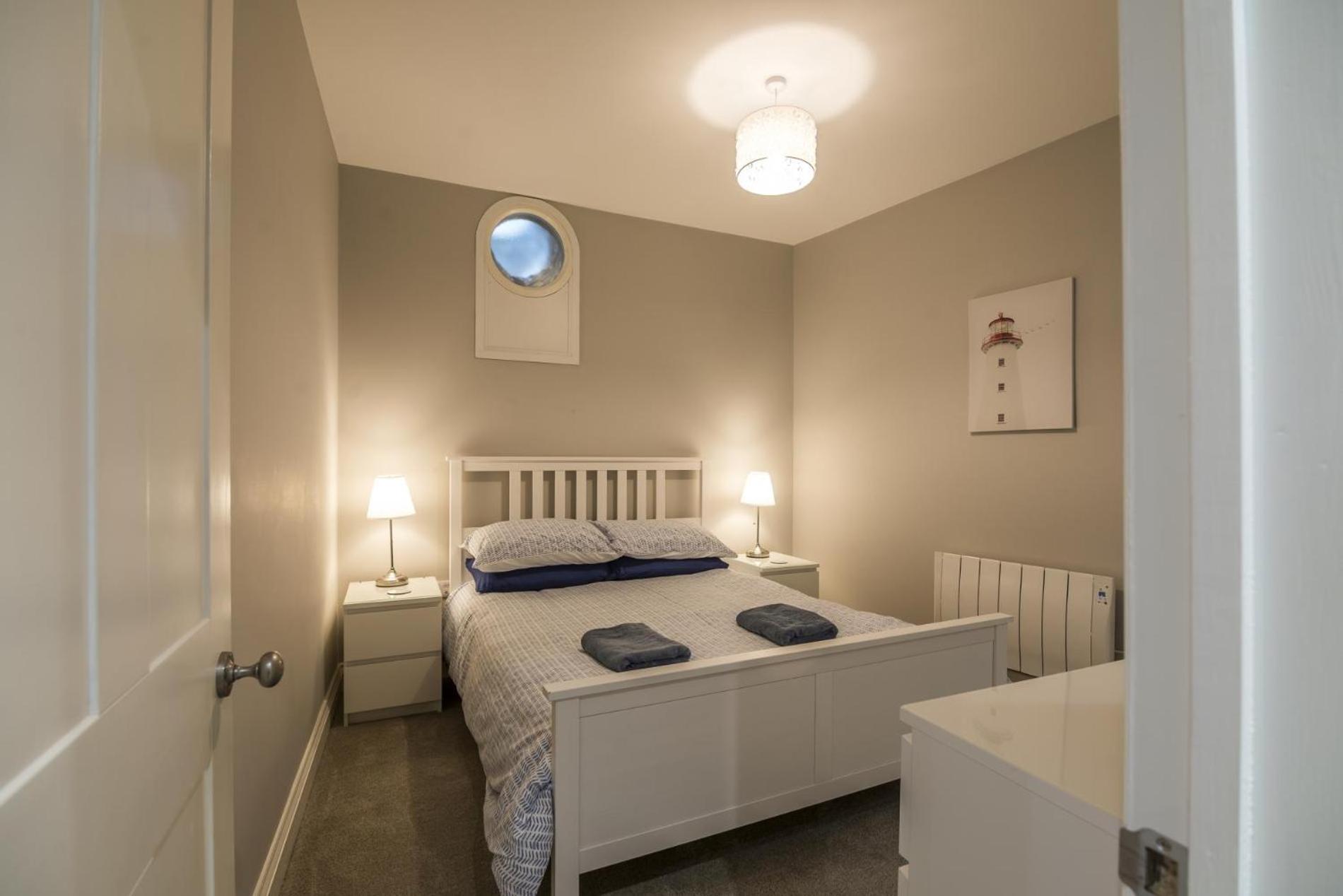 Sea Legs - 2 Bedroom Apartment - Tenby Exteriér fotografie
